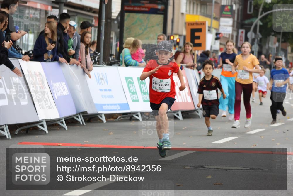 21.09.2025 - PSD Bank Halbmarathon Strokosch-Dieckow http://msf.ph/oto/8942356 21.09.2025 10:30:09 Ziel 141, 145, 227, 231, 243, 245, 448, 458, 459 meine-sportfotos.de