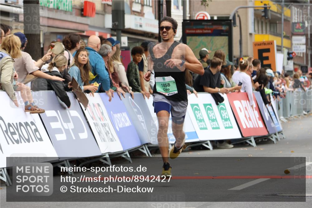 21.09.2025 - PSD Bank Halbmarathon Strokosch-Dieckow http://msf.ph/oto/8942427 21.09.2025 11:31:08 Ziel 1169, 1721, 1858, 1893, 1925 meine-sportfotos.de