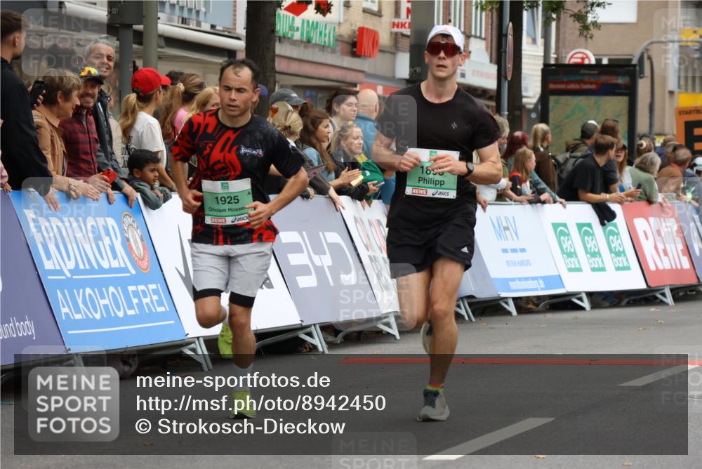 21.09.2025 - PSD Bank Halbmarathon Strokosch-Dieckow http://msf.ph/oto/8942450 21.09.2025 11:31:16 Ziel 1858, 1893, 1925 meine-sportfotos.de
