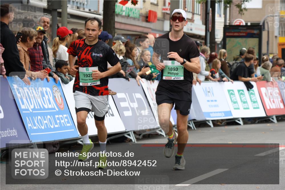 21.09.2025 - PSD Bank Halbmarathon Strokosch-Dieckow http://msf.ph/oto/8942452 21.09.2025 11:31:16 Ziel 1858, 1893, 1925 meine-sportfotos.de