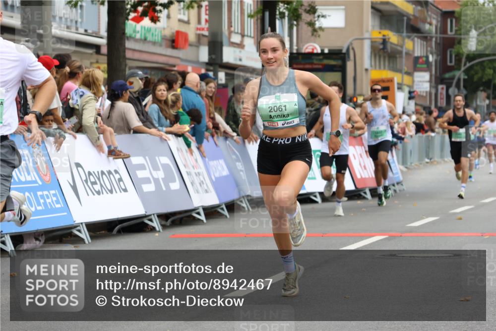 21.09.2025 - PSD Bank Halbmarathon Strokosch-Dieckow http://msf.ph/oto/8942467 21.09.2025 11:31:33 Ziel 1317, 1607, 2061, 2076, 2243 meine-sportfotos.de