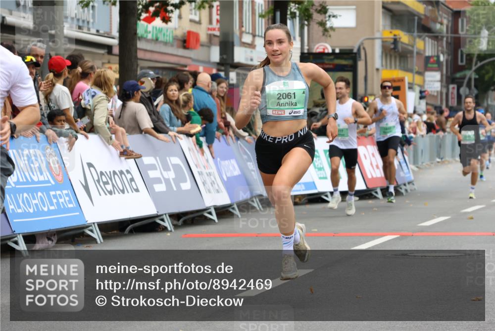 21.09.2025 - PSD Bank Halbmarathon Strokosch-Dieckow http://msf.ph/oto/8942469 21.09.2025 11:31:33 Ziel 1317, 1607, 2061, 2076, 2243 meine-sportfotos.de