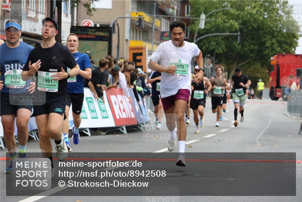 21.09.2025 - PSD Bank Halbmarathon Strokosch-Dieckow http://msf.ph/oto/8942508 21.09.2025 11:31:43 Ziel 1052, 1174, 1317, 1607, 1888, 1890, 1972, 1991, 2025, 2044, 2243 meine-sportfotos.de