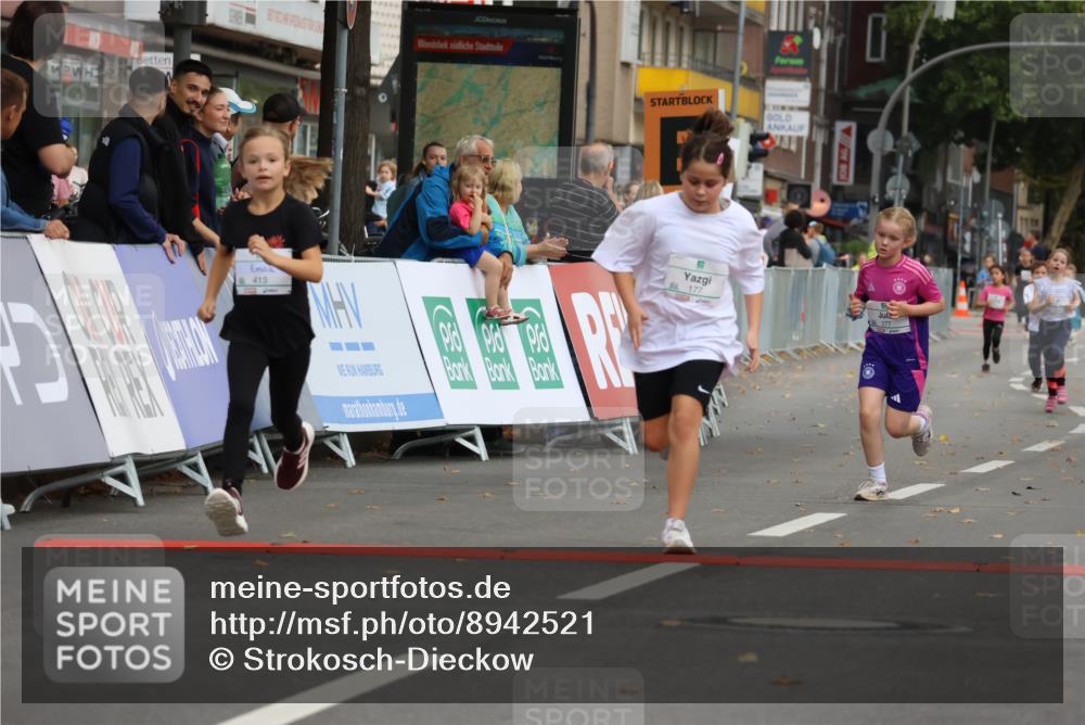 21.09.2025 - PSD Bank Halbmarathon Strokosch-Dieckow http://msf.ph/oto/8942521 21.09.2025 10:31:04 Ziel 177, 277, 315, 323, 340, 413 meine-sportfotos.de
