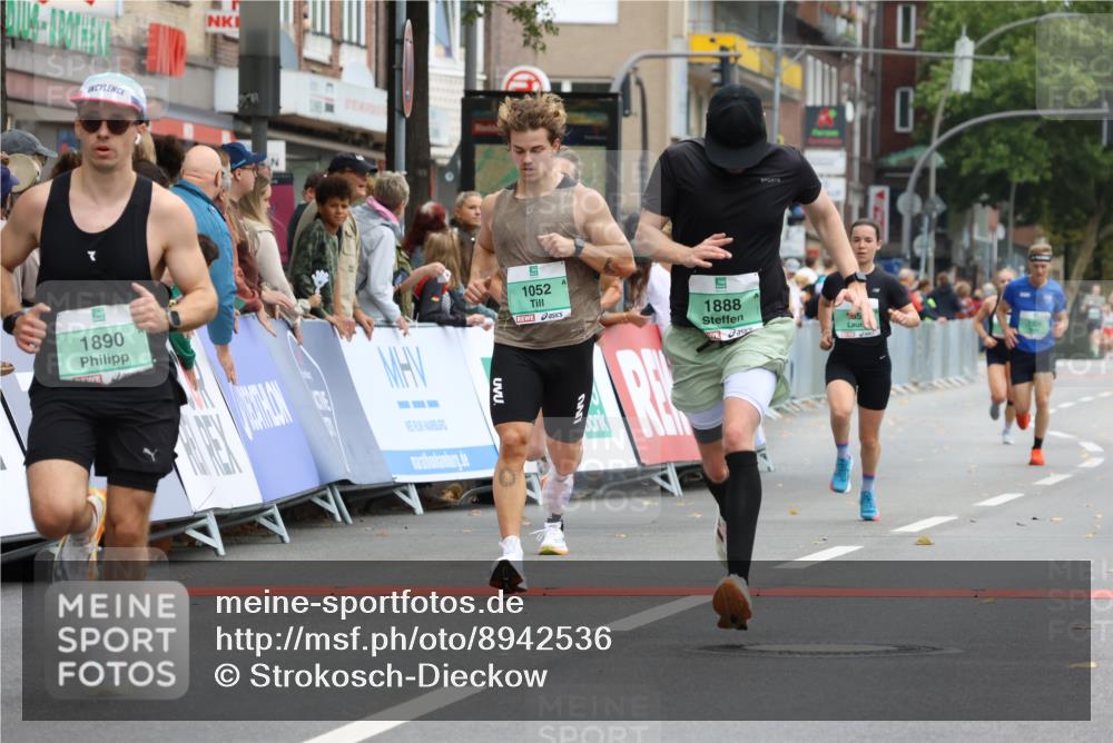 21.09.2025 - PSD Bank Halbmarathon Strokosch-Dieckow http://msf.ph/oto/8942536 21.09.2025 11:31:49 Ziel 1052, 1167, 1174, 1326, 1852, 1888, 1890, 1972, 1991, 2025, 2044 meine-sportfotos.de