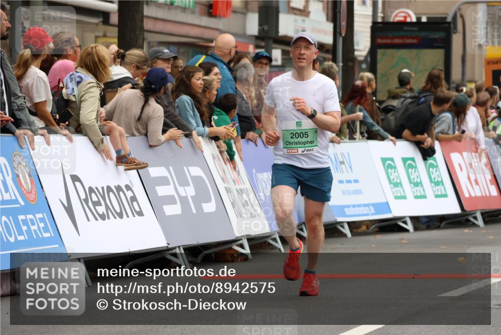 21.09.2025 - PSD Bank Halbmarathon Strokosch-Dieckow http://msf.ph/oto/8942575 21.09.2025 11:32:12 Ziel 2005, 3572 meine-sportfotos.de