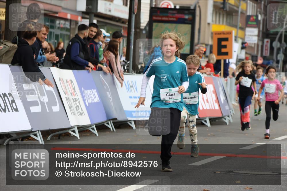 21.09.2025 - PSD Bank Halbmarathon Strokosch-Dieckow http://msf.ph/oto/8942576 21.09.2025 10:31:21 Ziel 139, 147, 148, 287, 311, 326, 352, 376, 387, 414, 439 meine-sportfotos.de