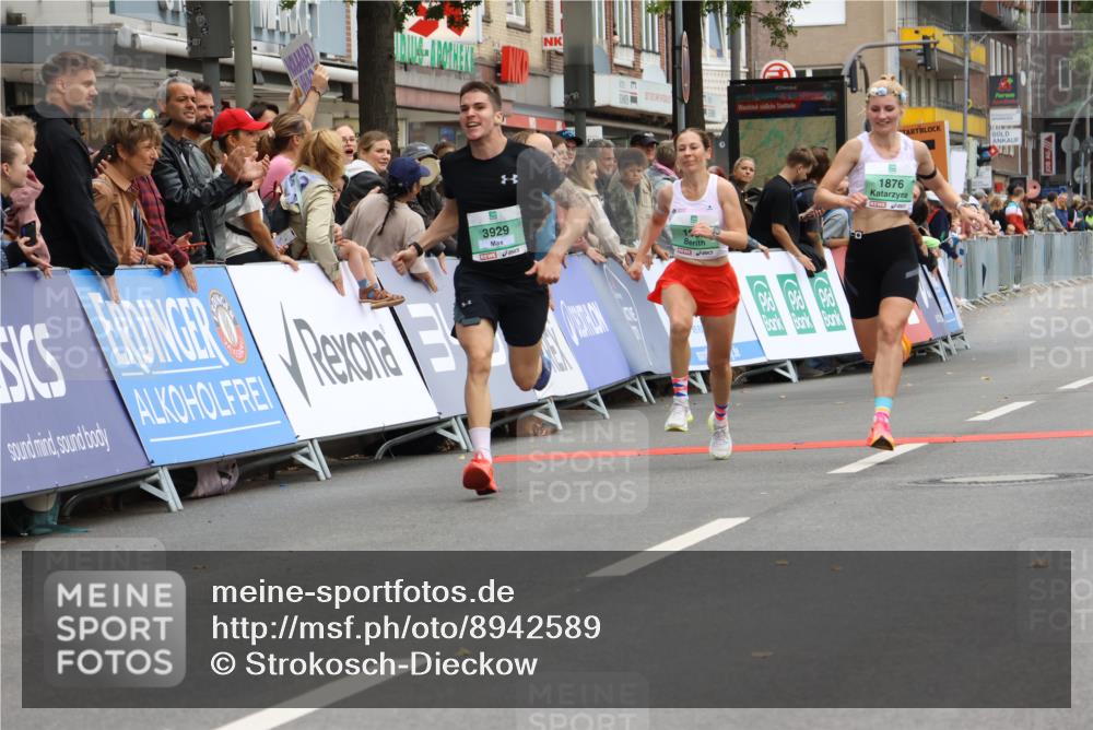 21.09.2025 - PSD Bank Halbmarathon Strokosch-Dieckow http://msf.ph/oto/8942589 21.09.2025 11:32:28 Ziel 1251, 1876, 1900, 2028, 3929 meine-sportfotos.de