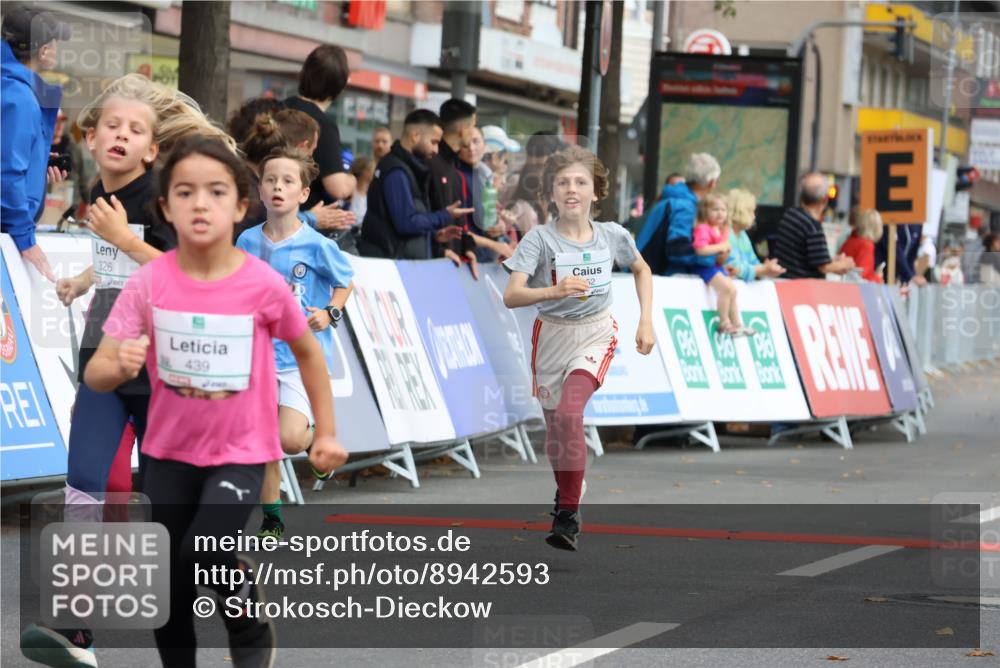 21.09.2025 - PSD Bank Halbmarathon Strokosch-Dieckow http://msf.ph/oto/8942593 21.09.2025 10:31:27 Ziel 147, 148, 287, 326, 352, 414, 439 meine-sportfotos.de