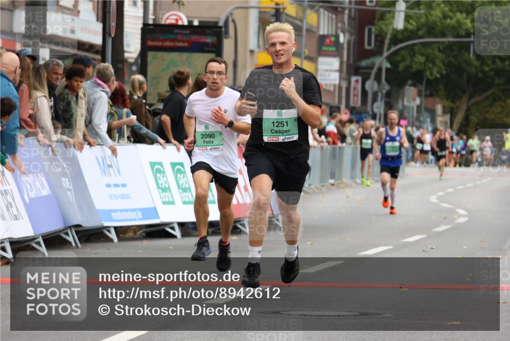 21.09.2025 - PSD Bank Halbmarathon Strokosch-Dieckow http://msf.ph/oto/8942612 21.09.2025 11:32:34 Ziel 1251, 1876, 1900, 2090, 3929 meine-sportfotos.de