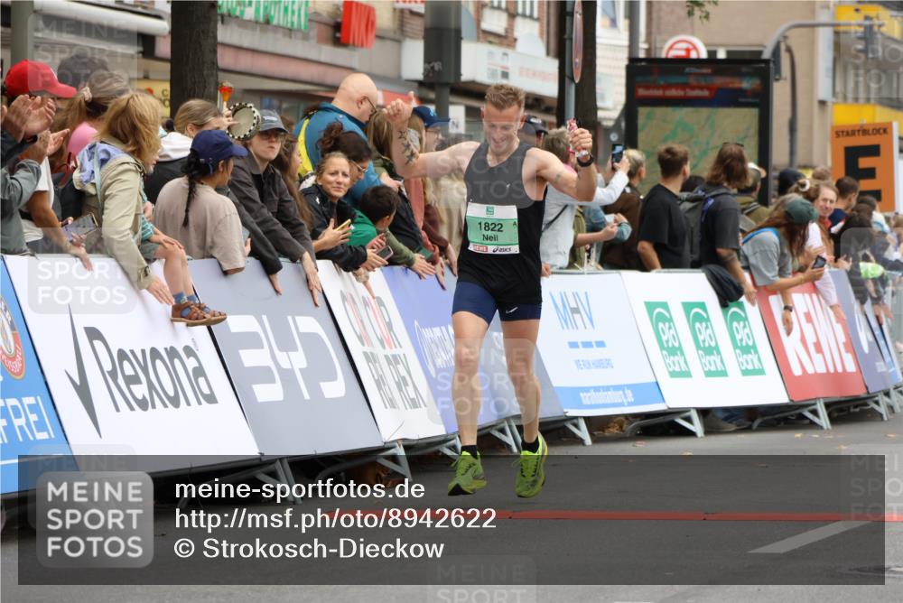 21.09.2025 - PSD Bank Halbmarathon Strokosch-Dieckow http://msf.ph/oto/8942622 21.09.2025 11:32:50 Ziel 1787, 1822 meine-sportfotos.de