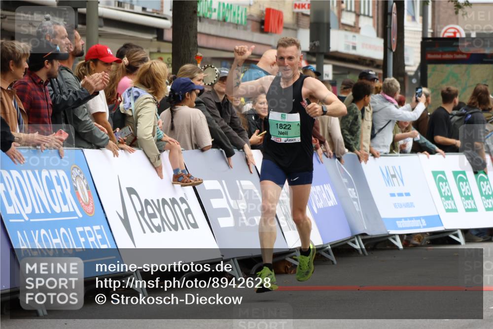 21.09.2025 - PSD Bank Halbmarathon Strokosch-Dieckow http://msf.ph/oto/8942628 21.09.2025 11:32:50 Ziel 1787, 1822 meine-sportfotos.de