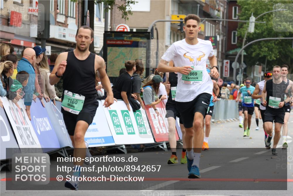 21.09.2025 - PSD Bank Halbmarathon Strokosch-Dieckow http://msf.ph/oto/8942657 21.09.2025 11:33:04 Ziel 1180, 1344, 1805, 1869, 1883, 1891, 1897, 1935, 1961 meine-sportfotos.de
