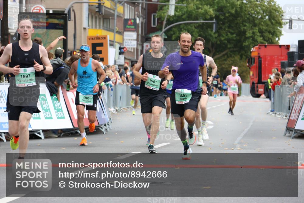 21.09.2025 - PSD Bank Halbmarathon Strokosch-Dieckow http://msf.ph/oto/8942666 21.09.2025 11:33:06 Ziel 1180, 1344, 1533, 1805, 1869, 1883, 1891, 1897, 1935, 1961 meine-sportfotos.de