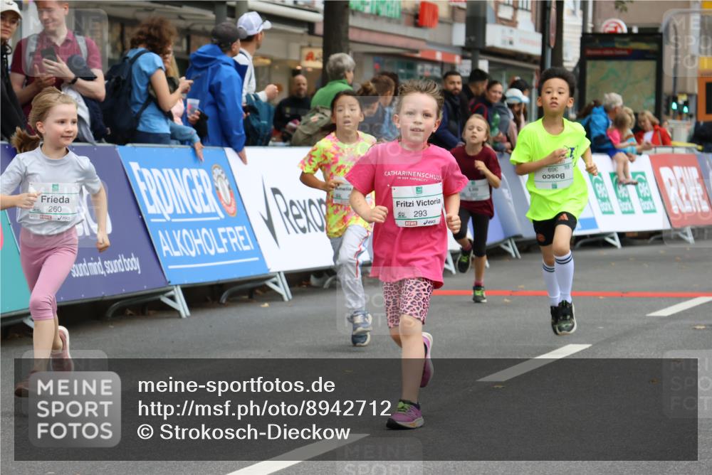 21.09.2025 - PSD Bank Halbmarathon Strokosch-Dieckow http://msf.ph/oto/8942712 21.09.2025 10:32:06 Ziel 110, 135, 137, 259, 260, 293, 309, 322, 336, 369, 385, 427 meine-sportfotos.de
