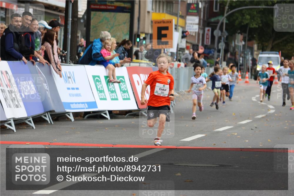 21.09.2025 - PSD Bank Halbmarathon Strokosch-Dieckow http://msf.ph/oto/8942731 21.09.2025 10:32:10 Ziel 135, 137, 259, 260, 293, 309, 322, 368, 369, 385, 427 meine-sportfotos.de