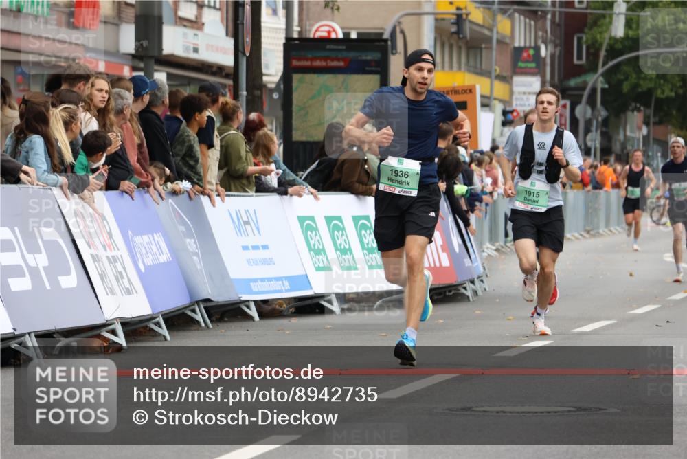 21.09.2025 - PSD Bank Halbmarathon Strokosch-Dieckow http://msf.ph/oto/8942735 21.09.2025 11:33:32 Ziel 1915, 1936, 1990 meine-sportfotos.de