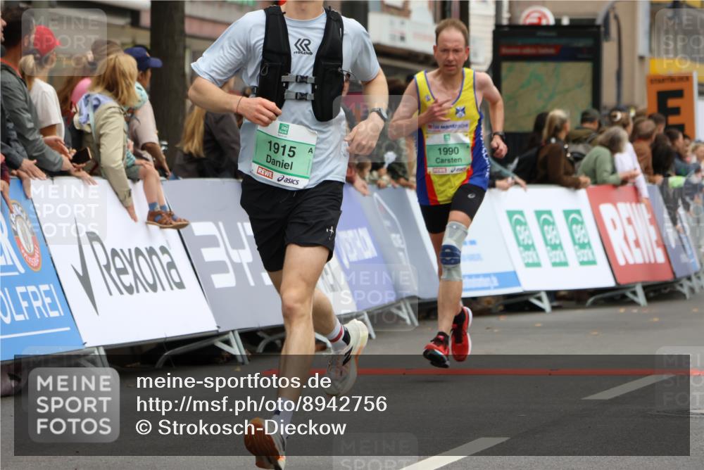 21.09.2025 - PSD Bank Halbmarathon Strokosch-Dieckow http://msf.ph/oto/8942756 21.09.2025 11:33:35 Ziel 1577, 1915, 1936, 1990, 2068 meine-sportfotos.de