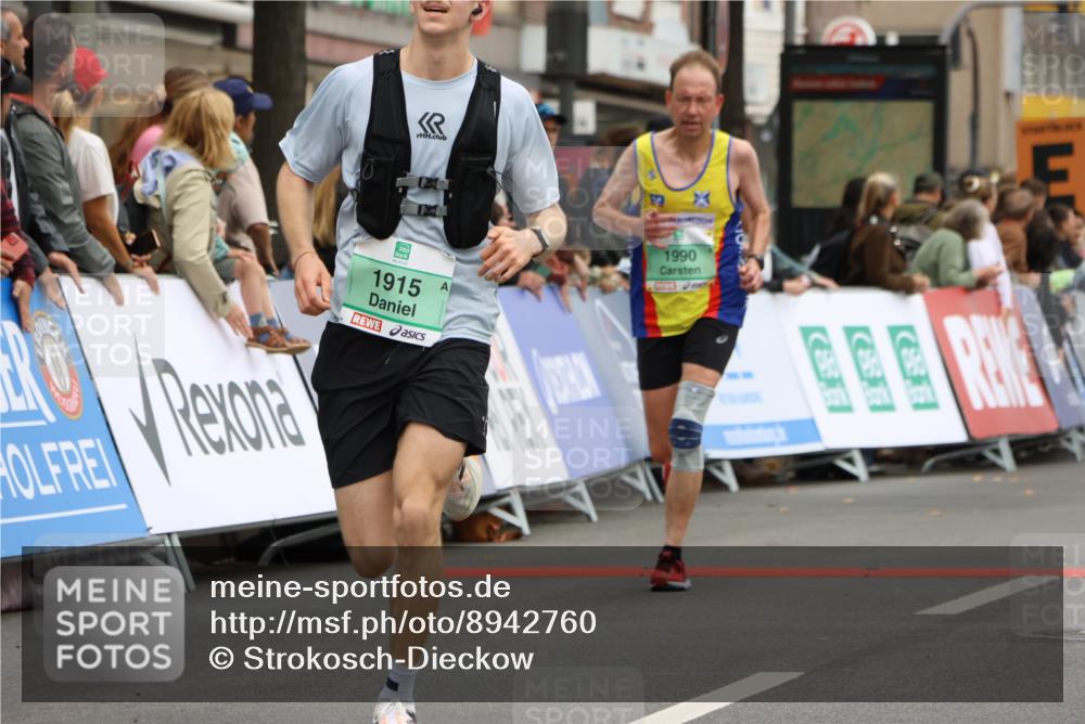 21.09.2025 - PSD Bank Halbmarathon Strokosch-Dieckow http://msf.ph/oto/8942760 21.09.2025 11:33:36 Ziel 1577, 1915, 1936, 1990, 2068 meine-sportfotos.de