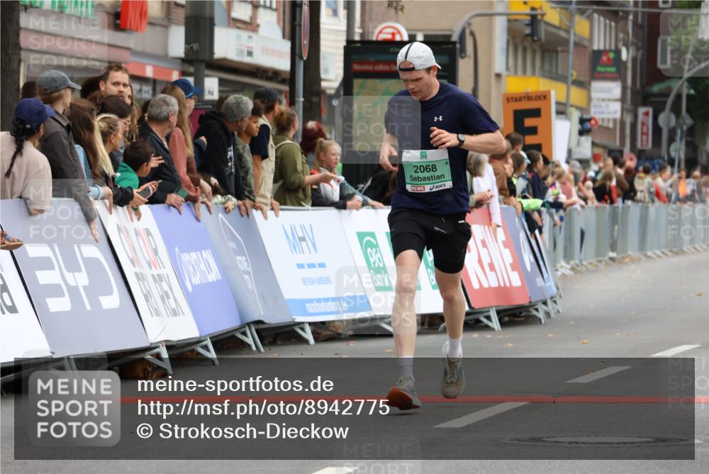 21.09.2025 - PSD Bank Halbmarathon Strokosch-Dieckow http://msf.ph/oto/8942775 21.09.2025 11:33:39 Ziel 1577, 1855, 1915, 1936, 1990, 2014, 2068 meine-sportfotos.de