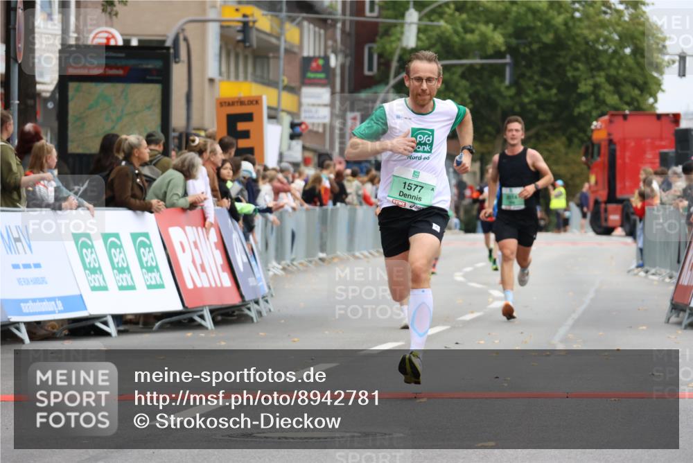 21.09.2025 - PSD Bank Halbmarathon Strokosch-Dieckow http://msf.ph/oto/8942781 21.09.2025 11:33:40 Ziel 1577, 1855, 1915, 1936, 1990, 2014, 2068 meine-sportfotos.de
