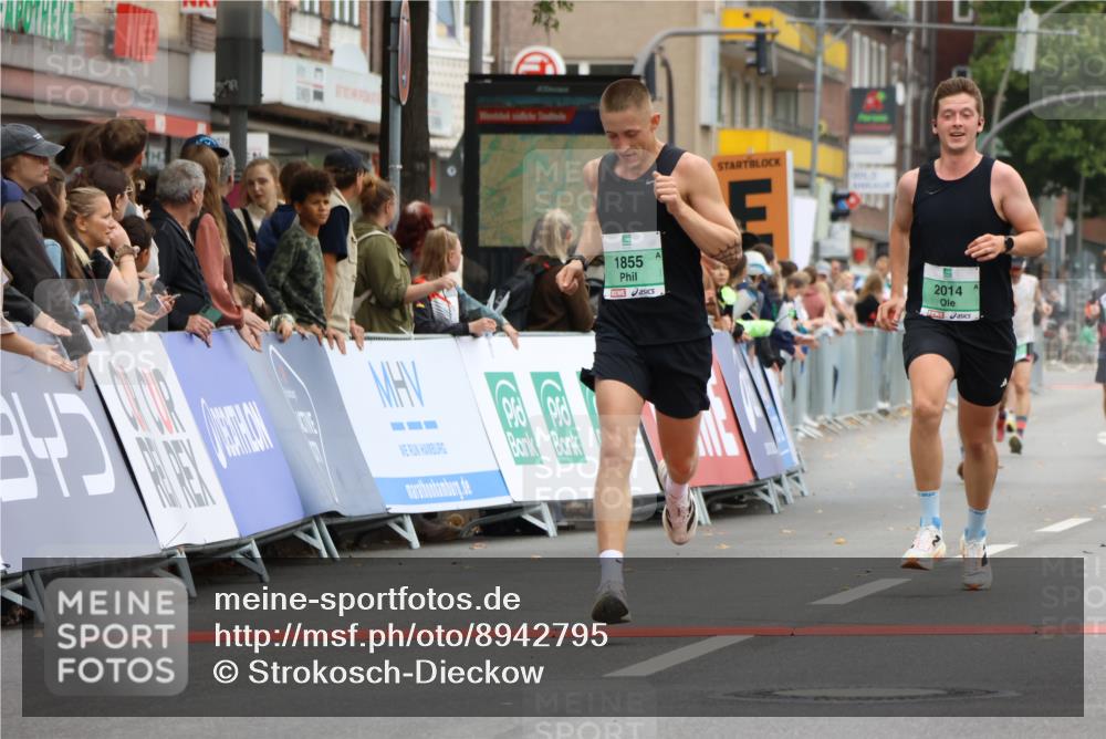 21.09.2025 - PSD Bank Halbmarathon Strokosch-Dieckow http://msf.ph/oto/8942795 21.09.2025 11:33:44 Ziel 1577, 1855, 1915, 1990, 2014, 2018, 2068 meine-sportfotos.de