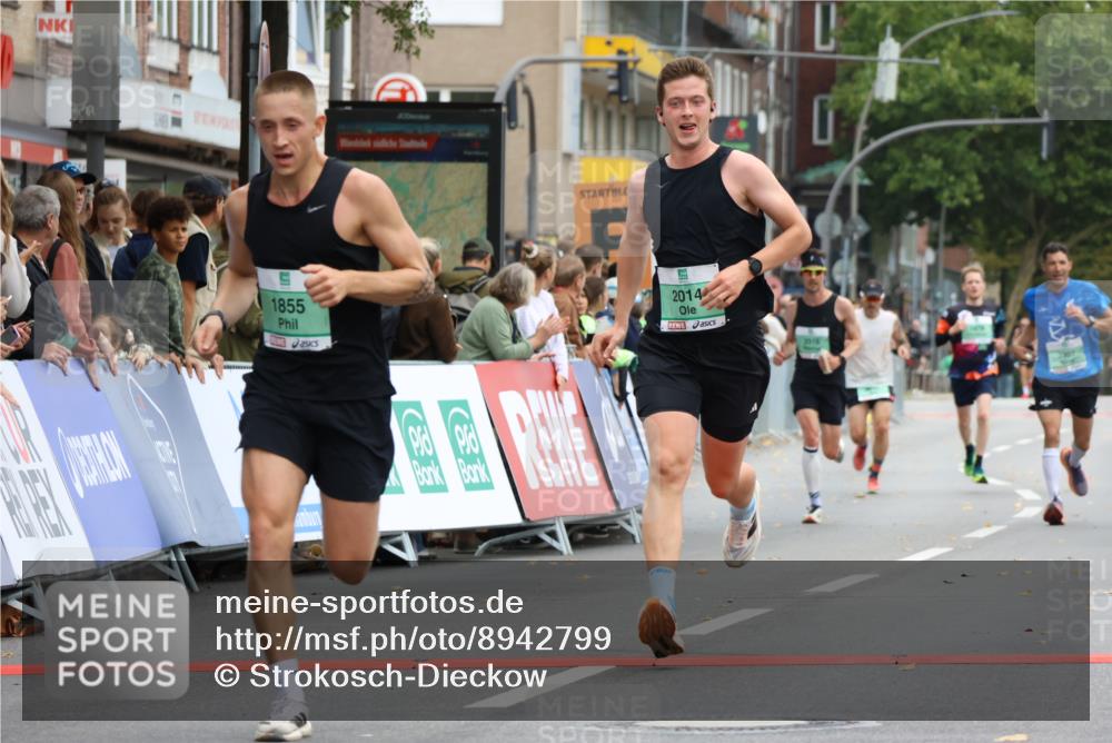 21.09.2025 - PSD Bank Halbmarathon Strokosch-Dieckow http://msf.ph/oto/8942799 21.09.2025 11:33:45 Ziel 1577, 1855, 1990, 2014, 2018, 2068, 3907 meine-sportfotos.de