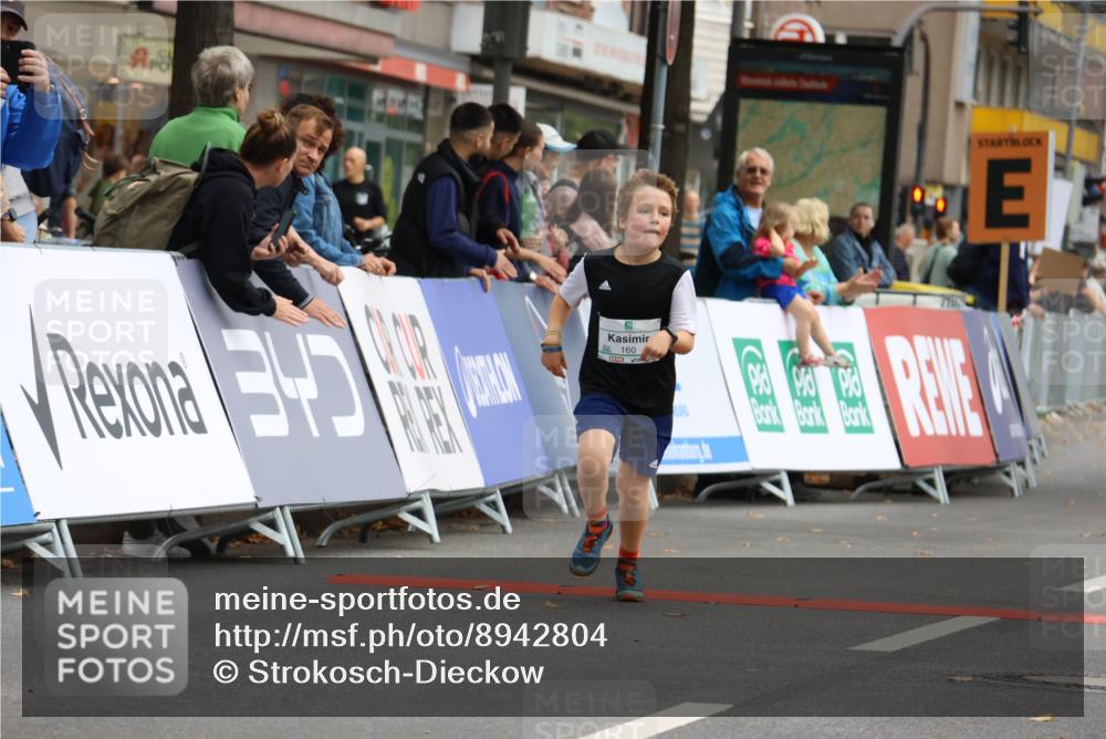 21.09.2025 - PSD Bank Halbmarathon Strokosch-Dieckow http://msf.ph/oto/8942804 21.09.2025 10:32:39 Ziel 160, 394 meine-sportfotos.de