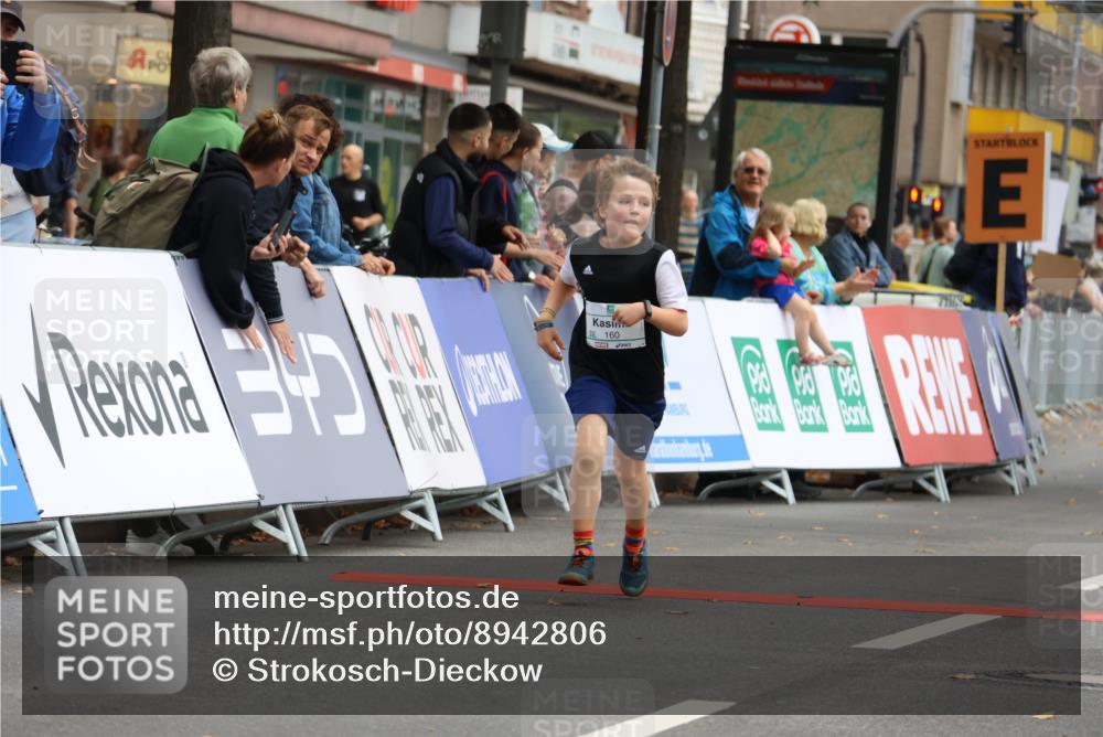 21.09.2025 - PSD Bank Halbmarathon Strokosch-Dieckow http://msf.ph/oto/8942806 21.09.2025 10:32:39 Ziel 160, 394 meine-sportfotos.de