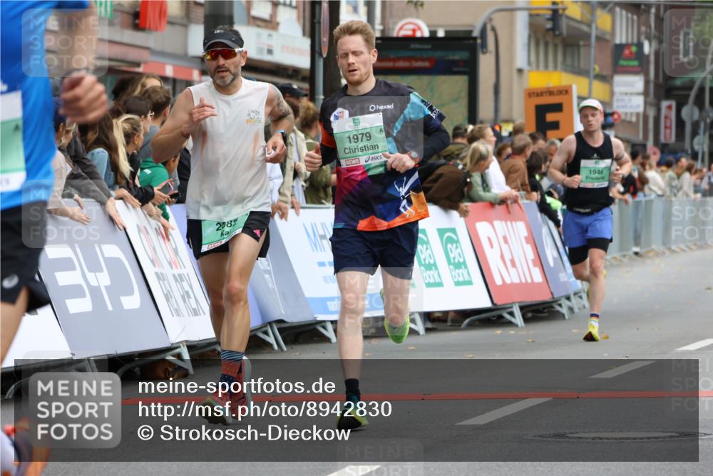 21.09.2025 - PSD Bank Halbmarathon Strokosch-Dieckow http://msf.ph/oto/8942830 21.09.2025 11:33:54 Ziel 1855, 1946, 1979, 2014, 2018, 2082, 3907 meine-sportfotos.de