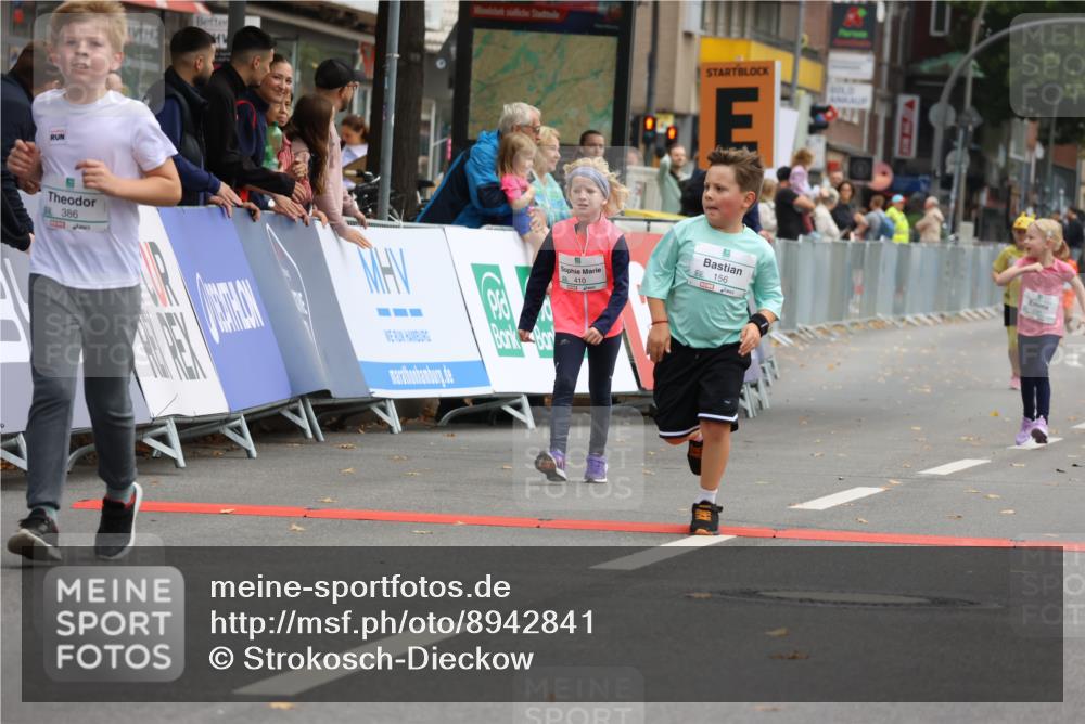 21.09.2025 - PSD Bank Halbmarathon Strokosch-Dieckow http://msf.ph/oto/8942841 21.09.2025 10:32:56 Ziel 156, 291, 295, 386, 410 meine-sportfotos.de