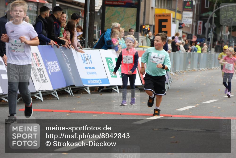21.09.2025 - PSD Bank Halbmarathon Strokosch-Dieckow http://msf.ph/oto/8942843 21.09.2025 10:32:56 Ziel 156, 291, 295, 386, 410 meine-sportfotos.de