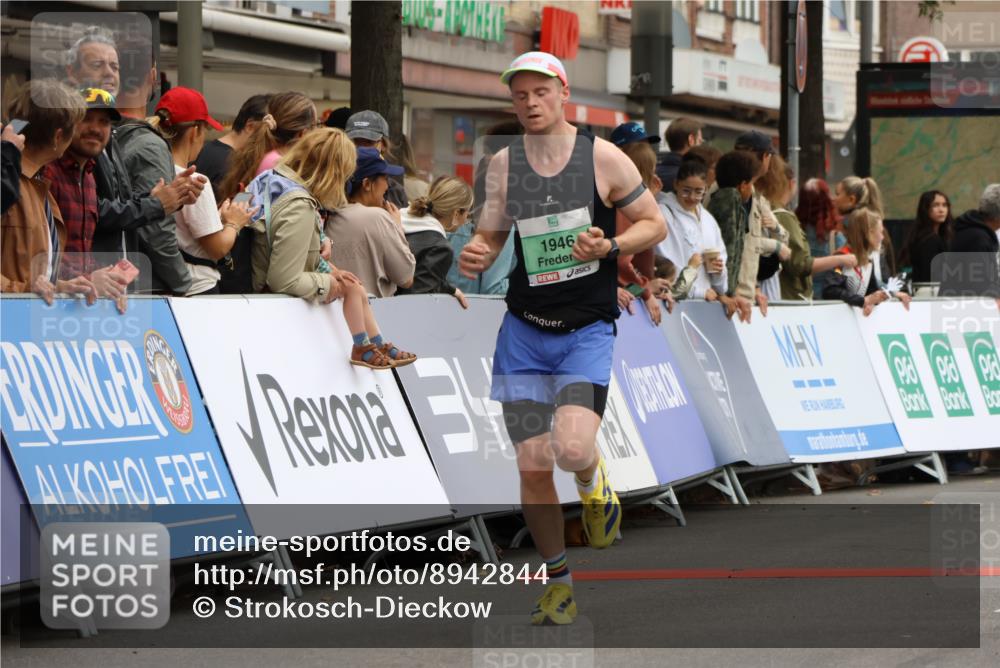 21.09.2025 - PSD Bank Halbmarathon Strokosch-Dieckow http://msf.ph/oto/8942844 21.09.2025 11:33:58 Ziel 1946, 1979, 2018, 2082, 3907 meine-sportfotos.de