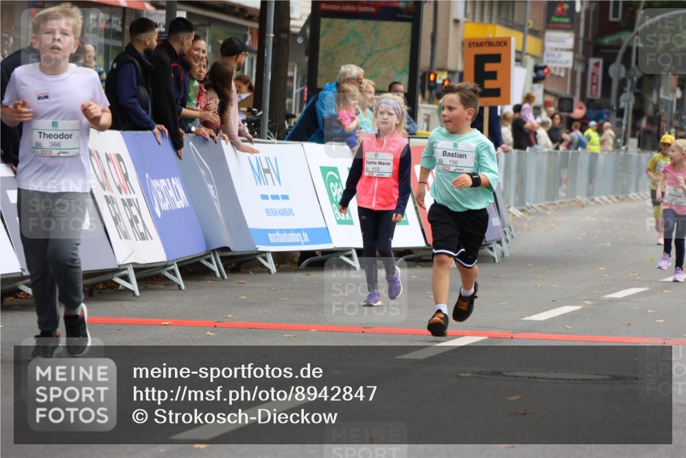 21.09.2025 - PSD Bank Halbmarathon Strokosch-Dieckow http://msf.ph/oto/8942847 21.09.2025 10:32:56 Ziel 156, 291, 295, 386, 410 meine-sportfotos.de