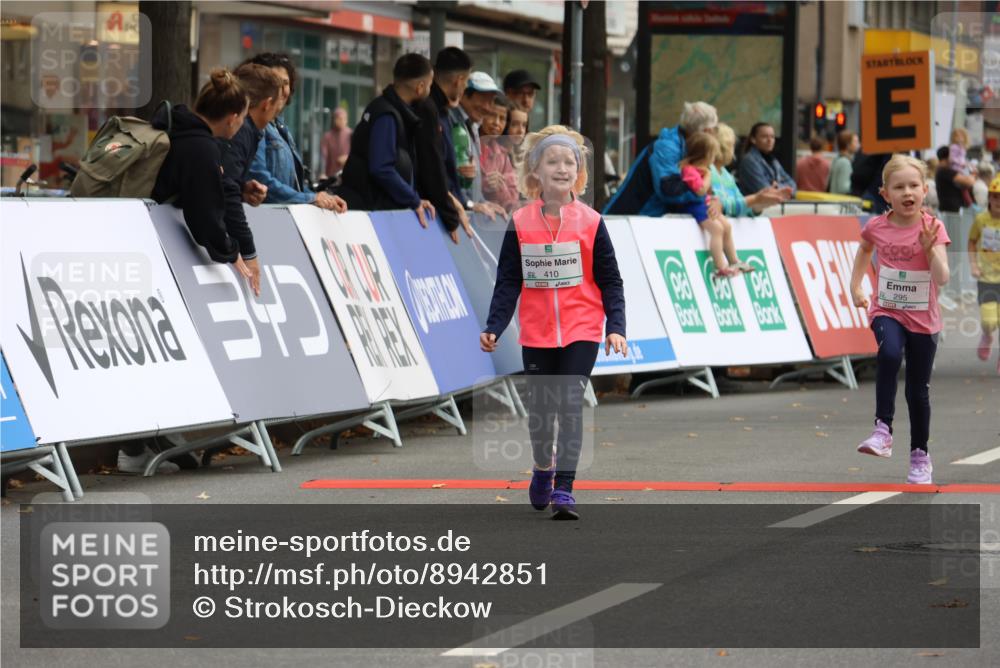 21.09.2025 - PSD Bank Halbmarathon Strokosch-Dieckow http://msf.ph/oto/8942851 21.09.2025 10:33:01 Ziel 156, 295, 386, 410 meine-sportfotos.de