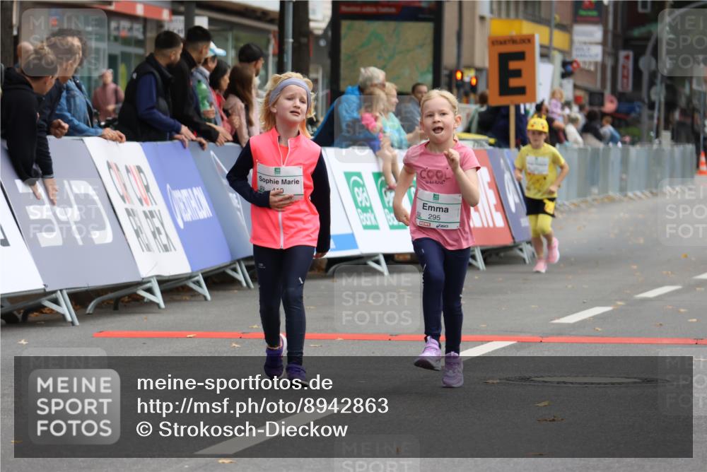 21.09.2025 - PSD Bank Halbmarathon Strokosch-Dieckow http://msf.ph/oto/8942863 21.09.2025 10:33:02 Ziel 156, 295, 386, 410 meine-sportfotos.de