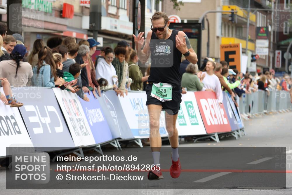 21.09.2025 - PSD Bank Halbmarathon Strokosch-Dieckow http://msf.ph/oto/8942865 21.09.2025 11:34:21 Ziel 1313, 1628, 1996, 2008 meine-sportfotos.de
