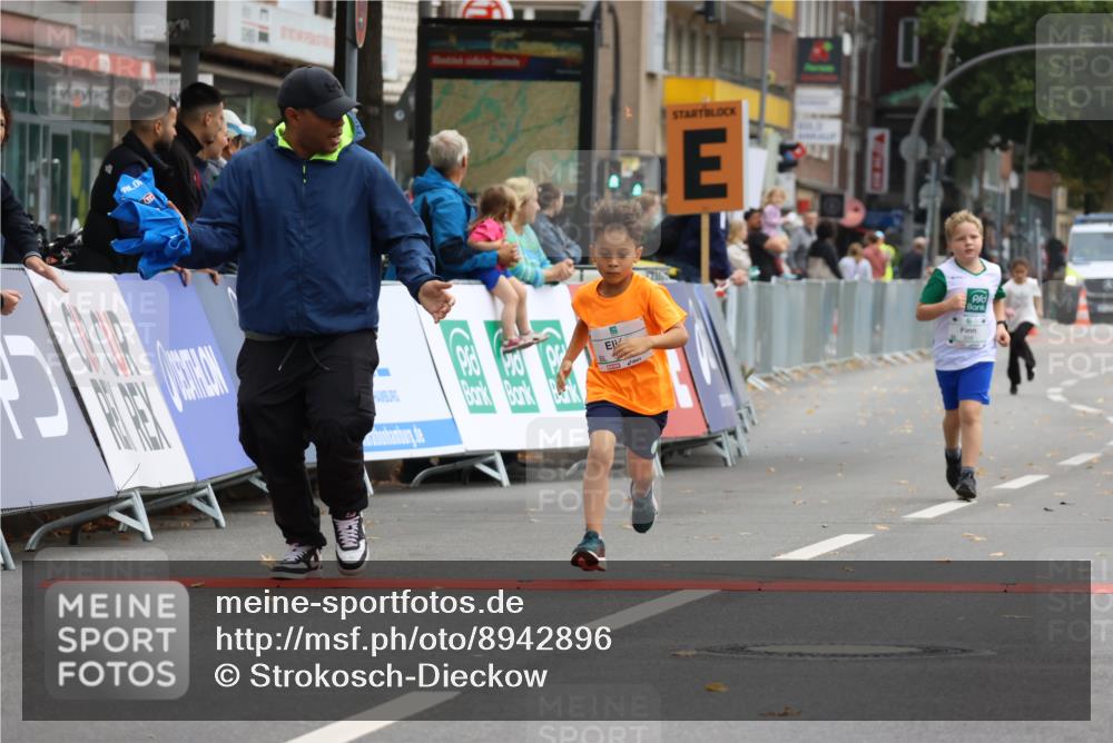 21.09.2025 - PSD Bank Halbmarathon Strokosch-Dieckow http://msf.ph/oto/8942896 21.09.2025 10:33:34 Ziel 308, 363 meine-sportfotos.de
