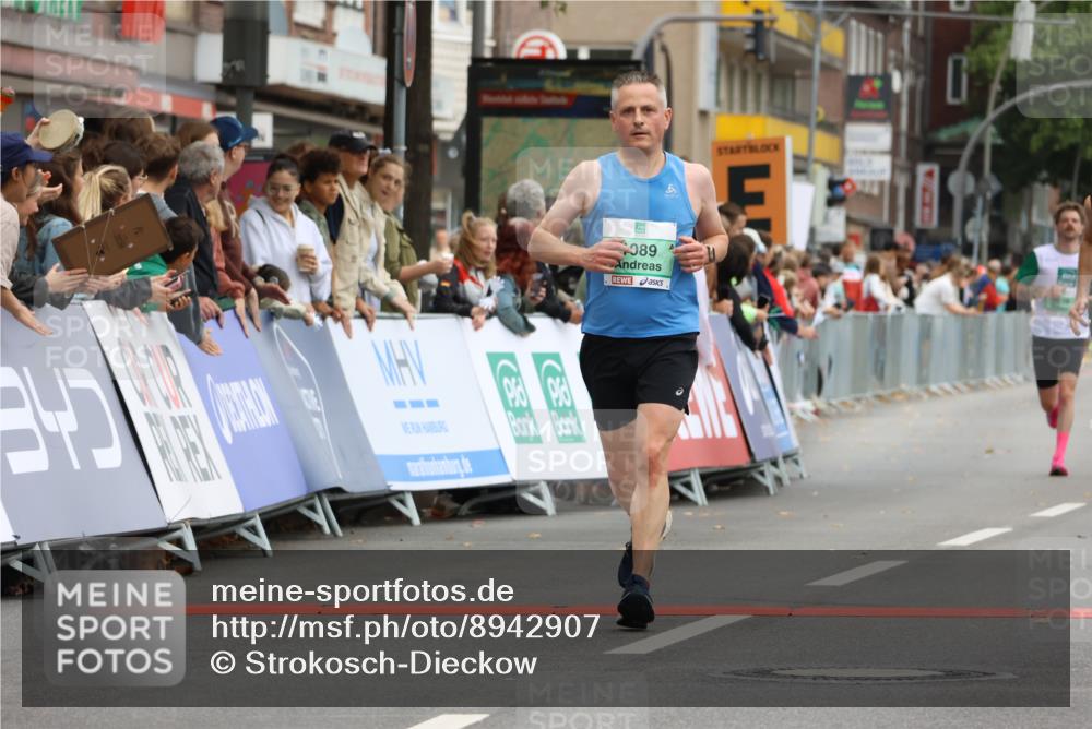 21.09.2025 - PSD Bank Halbmarathon Strokosch-Dieckow http://msf.ph/oto/8942907 21.09.2025 11:34:53 Ziel 1089, 1898, 2007 meine-sportfotos.de