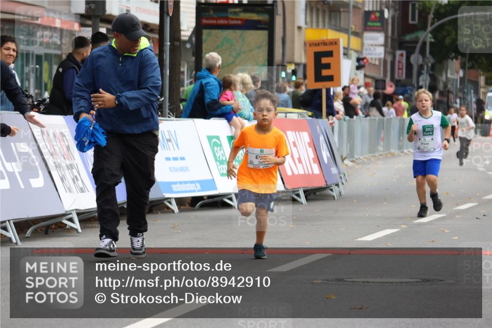 21.09.2025 - PSD Bank Halbmarathon Strokosch-Dieckow http://msf.ph/oto/8942910 21.09.2025 10:33:35 Ziel 308, 363 meine-sportfotos.de