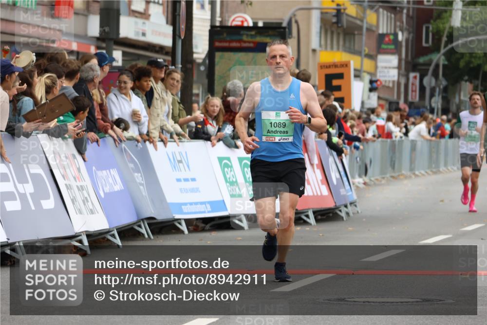 21.09.2025 - PSD Bank Halbmarathon Strokosch-Dieckow http://msf.ph/oto/8942911 21.09.2025 11:34:53 Ziel 1089, 1898, 2007 meine-sportfotos.de