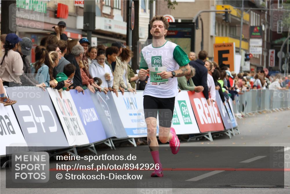 21.09.2025 - PSD Bank Halbmarathon Strokosch-Dieckow http://msf.ph/oto/8942926 21.09.2025 11:35:00 Ziel 1089, 1578, 2007 meine-sportfotos.de