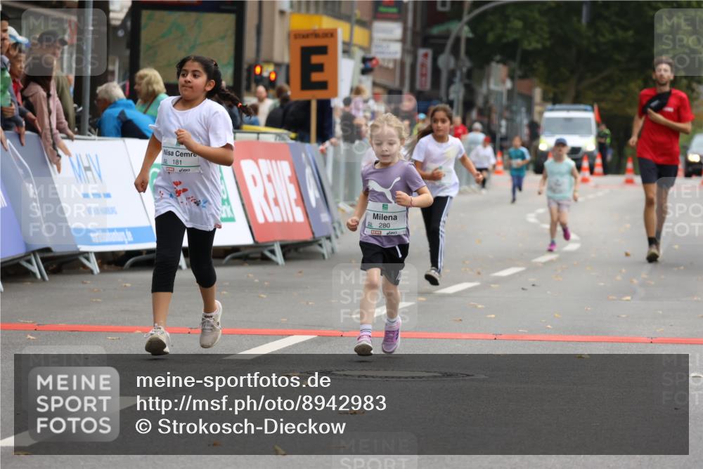 21.09.2025 - PSD Bank Halbmarathon Strokosch-Dieckow http://msf.ph/oto/8942983 21.09.2025 10:34:17 Ziel 180, 181, 188, 280 meine-sportfotos.de