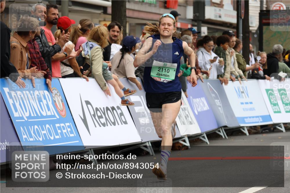 21.09.2025 - PSD Bank Halbmarathon Strokosch-Dieckow http://msf.ph/oto/8943054 21.09.2025 11:35:50 Ziel 1426, 1921, 1922, 1971, 1973, 1976, 2110 meine-sportfotos.de