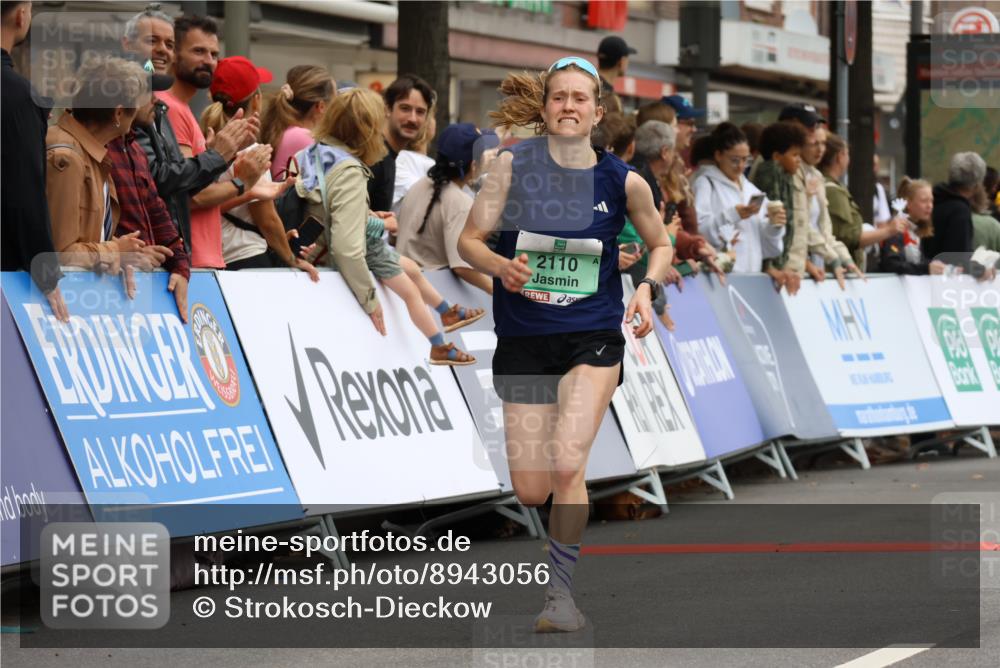 21.09.2025 - PSD Bank Halbmarathon Strokosch-Dieckow http://msf.ph/oto/8943056 21.09.2025 11:35:50 Ziel 1426, 1921, 1922, 1971, 1973, 1976, 2110 meine-sportfotos.de
