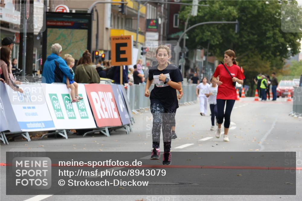 21.09.2025 - PSD Bank Halbmarathon Strokosch-Dieckow http://msf.ph/oto/8943079 21.09.2025 10:35:47 Ziel 284, 290 meine-sportfotos.de