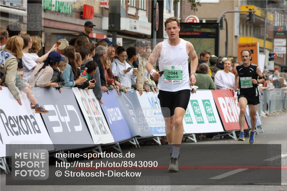21.09.2025 - PSD Bank Halbmarathon Strokosch-Dieckow http://msf.ph/oto/8943090 21.09.2025 11:36:04 Ziel 1044, 1060, 1952, 1971, 2023, 2033, 2051 meine-sportfotos.de