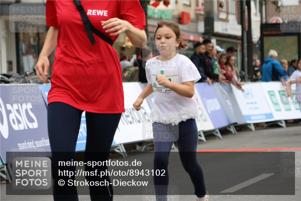 21.09.2025 - PSD Bank Halbmarathon Strokosch-Dieckow http://msf.ph/oto/8943102 21.09.2025 10:35:58 Ziel 176, 182, 184, 187, 290 meine-sportfotos.de