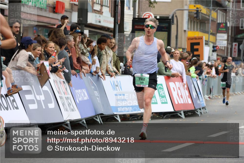21.09.2025 - PSD Bank Halbmarathon Strokosch-Dieckow http://msf.ph/oto/8943218 21.09.2025 11:36:59 Ziel 1420, 1902, 2031 meine-sportfotos.de