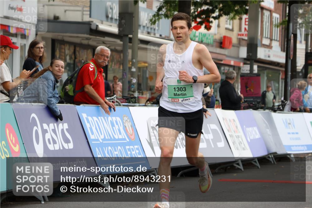 21.09.2025 - PSD Bank Halbmarathon Strokosch-Dieckow http://msf.ph/oto/8943231 21.09.2025 11:09:47 Ziel 1303 meine-sportfotos.de
